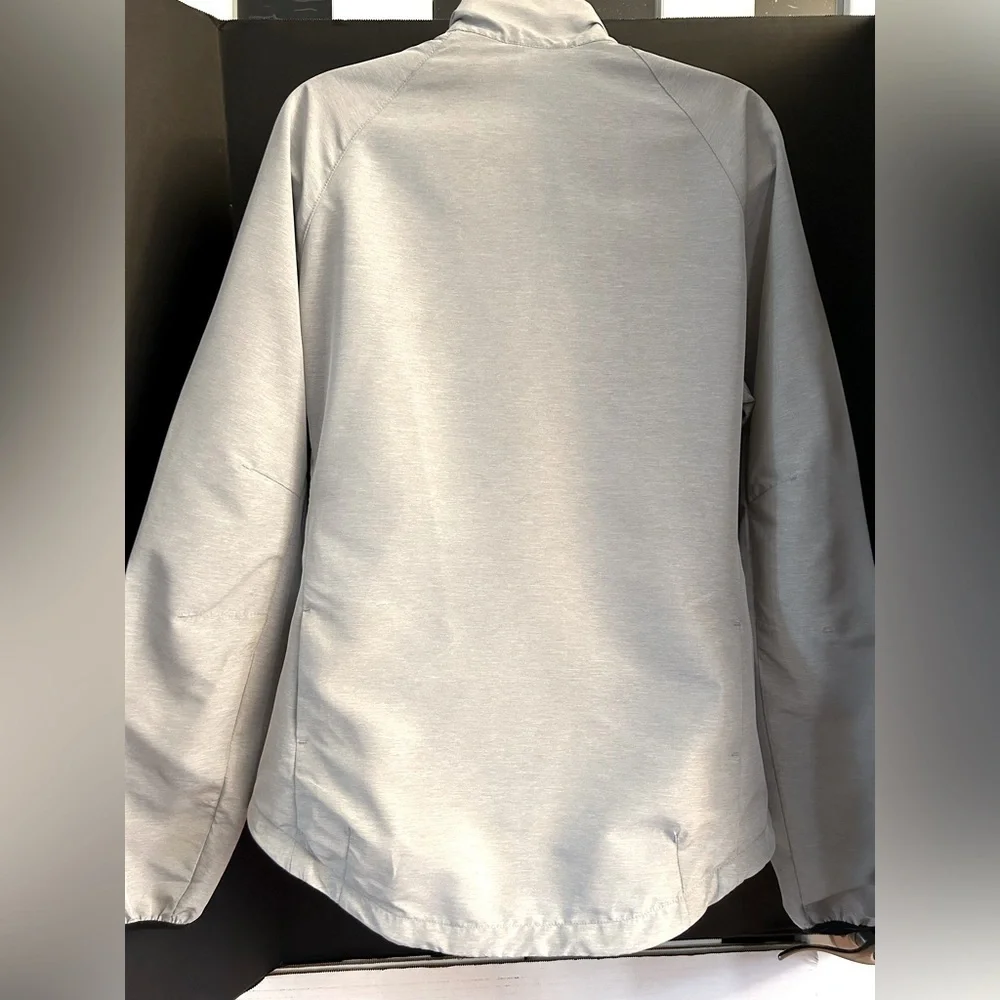 Nike Running gray swoosh Asymmetrical athletic jacket with zipper Sz-M H13‎